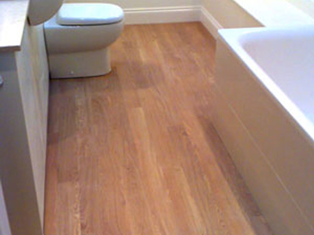 Amtico Floor In Bathroom - Luxury Vinyl Tile (LVT) Flooring - Hampstead - Islington - Kensington - Knightsbridge - Home - Commercial - Residential
