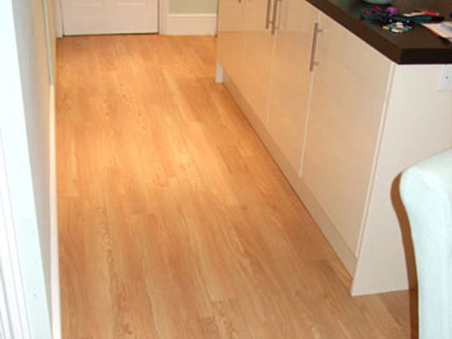 Amtico Floor In Kitchen - Luxury Vinyl Tile (LVT) Flooring - Hampstead - Islington - Kensington - Knightsbridge - Home - Commercial - Residential