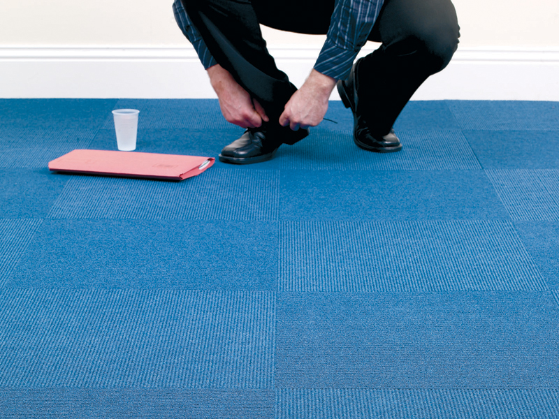 Heckmondwike - Carpet 17354 - Carpet - Porcelain Tile Flooring
