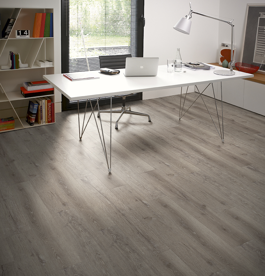 Amtico - Chateau Oak - Luxury Vinyl Tile (LVT) Flooring - Vinyl Flooring - Wood Flooring