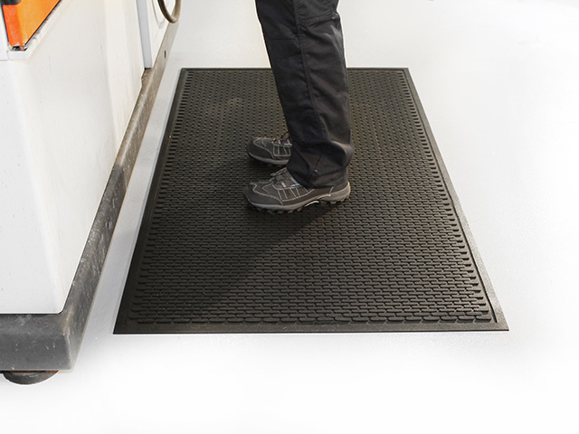 Coba Flooring - Workplace Matting - Scrape - Subfloor Preparation