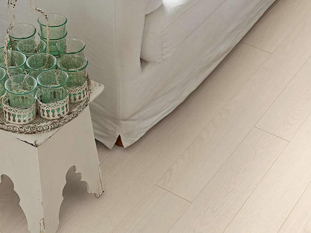 Haro - Laminate Floor - Oak Classic White - Wood Flooring