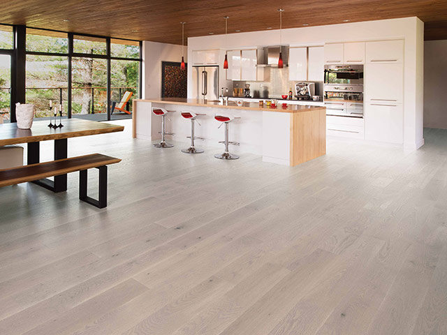 Mirage - Flair - White Oak Light Character Snowdrift - Wood Flooring