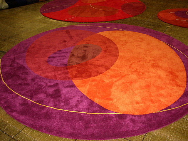 Trendy Tuft Carpets - Dyson Japan - Carpet