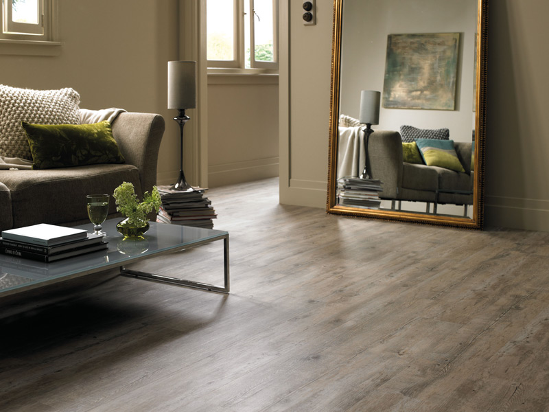 Karndean - Van Gogh Wood Flooring - VGW82T Distressed Oak - Luxury Vinyl Tile (LVT) Flooring - Vinyl Flooring - Wood Flooring