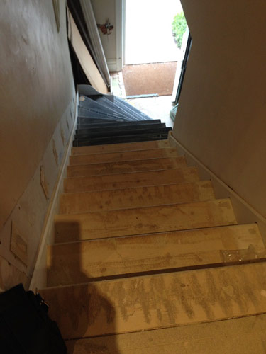 patterned carpet to stairs 02