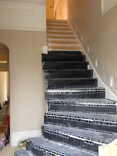 patterned carpet to stairs 03