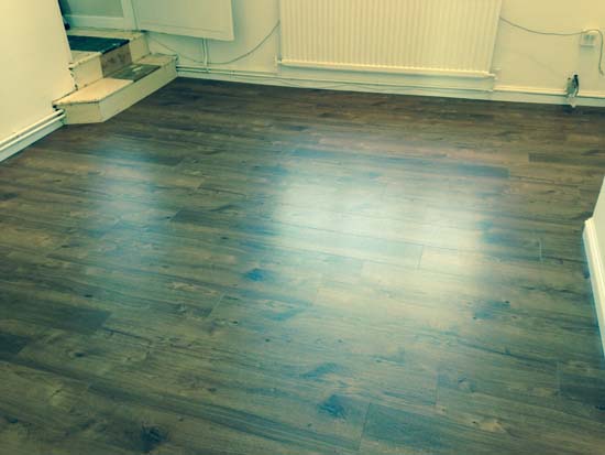portfolio smooth floors livin area amtico wood job 02