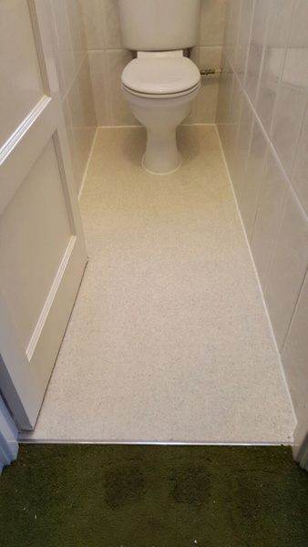 portfolio smooth floors vinyl bathroom 02