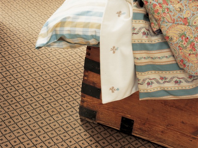 Brintons – Regina Honey Bee Trellis