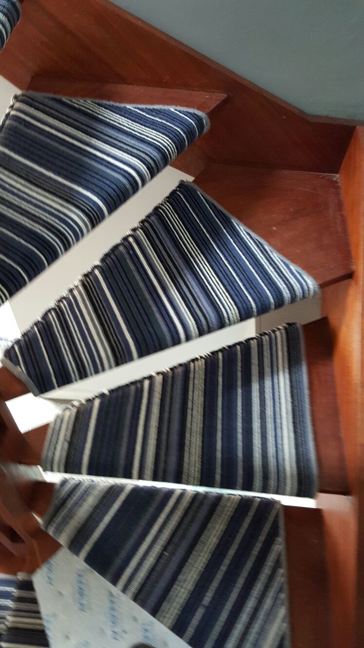 STRIPEY BLUE CARPET portfolio stairs 01